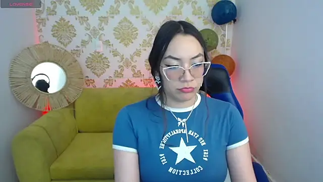 ALISS M  online show from 04/14/26, 09:09