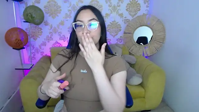 ALISS M  online show from 02/06/26, 07:54