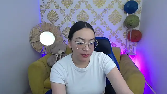 ALISS M  online show from 03/15/26, 02:13