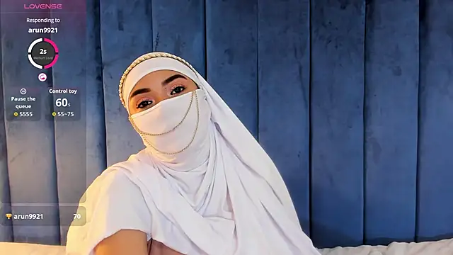 fatimarab   online show from 02/21/26, 03:41