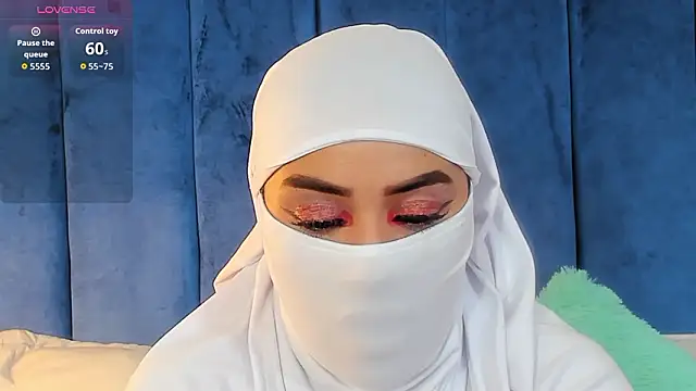 fatimarab   online show from 03/11/26, 03:22