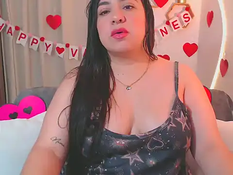 Snapshot of isabum_ chatting on 02/13/26, 01:44 isabum online show from 02/13/26, 01:44