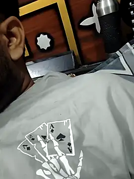 MrCurioX online show from 04/07/26, 03:14