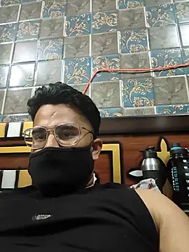 MrCurioX online show from 05/03/26, 05:49