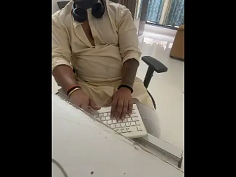 Rah0091 online show from 03/19/26, 07:19