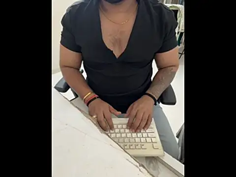 Snapshot of Rah0091 chatting on 02/25/26, 06:52 Rah0091 online show from 02/25/26, 06:52