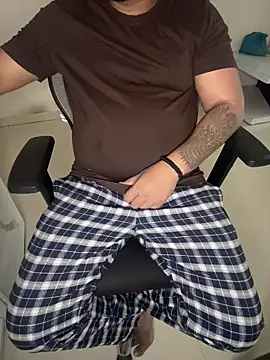 Rah0091 online show from 04/07/26, 07:21