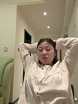 LXR77887 online show from 04/14/26, 09:47