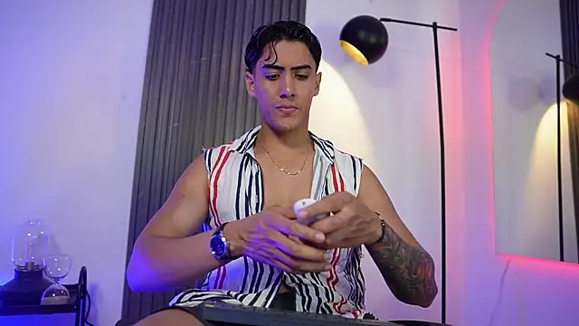 TaylerCross  online show from 02/08/26, 07:11