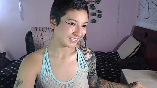 Snapshot of juaaanaaa chatting on 02/13/26, 12:05 juaaanaaa online show from 02/13/26, 12:05