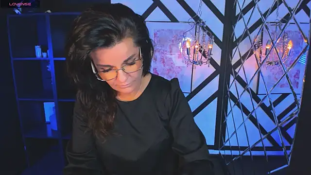 RikaCoutts online show from 04/06/26, 05:19