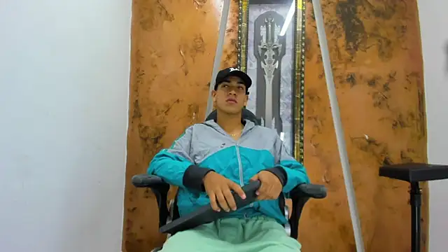 Snapshot of David_Bigcock20 chatting on 02/11/26, 08:20 David Bigcock20 online show from 02/11/26, 08:20