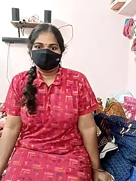 Snapshot of Maturecouple225 chatting on 02/13/26, 09:20 Maturecouple225 online show from 02/13/26, 09:20