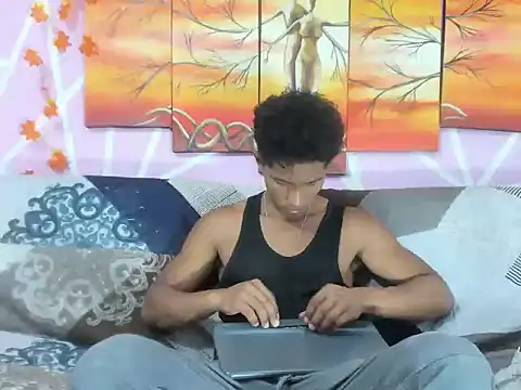 Snapshot of Yoel_hot2004 chatting on 02/15/26, 07:35 Yoel hot2004 online show from 02/15/26, 07:35