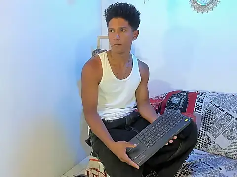 Snapshot of Yoel_hot2004 chatting on 02/09/26, 07:34 Yoel hot2004 online show from 02/09/26, 07:34