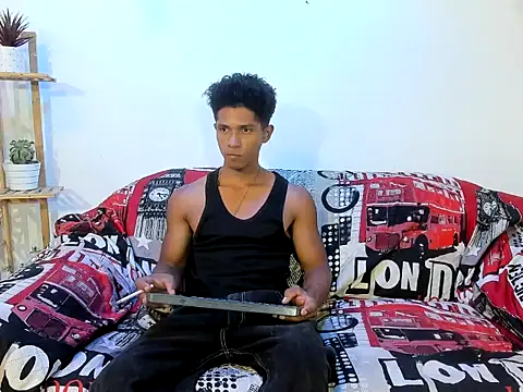 Snapshot of Yoel_hot2004 chatting on 02/12/26, 07:46 Yoel hot2004 online show from 02/12/26, 07:46