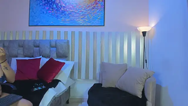 nina glow online show from 02/28/26, 11:43