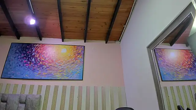 nina glow online show from 04/10/26, 11:17