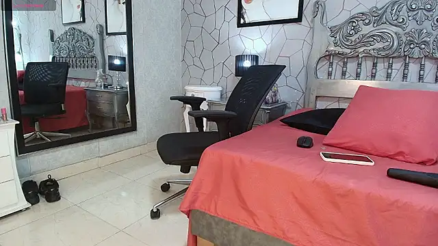 meganrousx online show from 03/11/26, 11:48