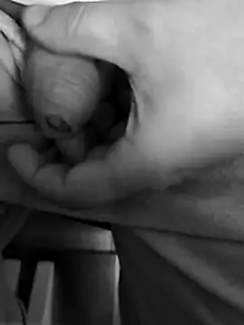 Snapshot of MonyFlorin68 chatting on 02/21/26, 09:00 MonyFlorin68 online show from 02/21/26, 09:00