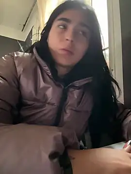 Sara Fernandez  online show from 02/11/26, 01:33