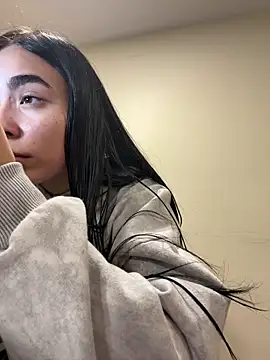 Sara Fernandez  online show from 03/31/26, 02:08