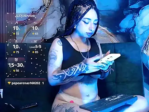  weird sativa online show from 04/25/26, 07:11