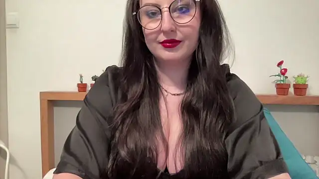 Snapshot of DorothyJoy chatting on 04/24/26, 12:18 DorothyJoy online show from 04/24/26, 12:18