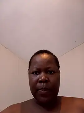 Snapshot of lah17 chatting on 02/17/26, 01:41 lah17 online show from 02/17/26, 01:41