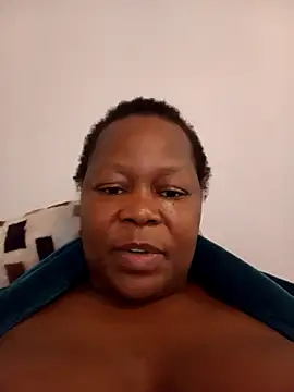 Snapshot of lah17 chatting on 04/14/26, 07:57 lah17 online show from 04/14/26, 07:57