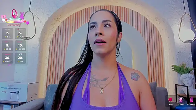 violet scott  online show from 04/09/26, 10:21