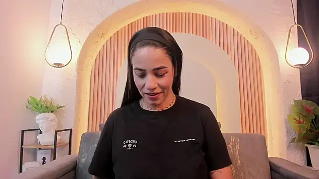 violet scott  online show from 03/05/26, 10:12