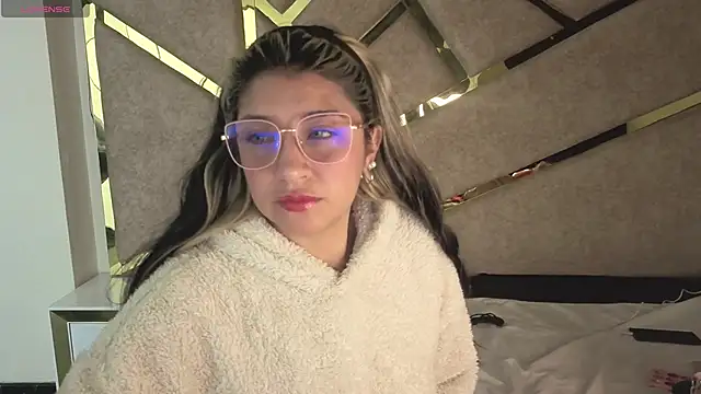 Dahiana Dmour  online show from 03/12/26, 12:42