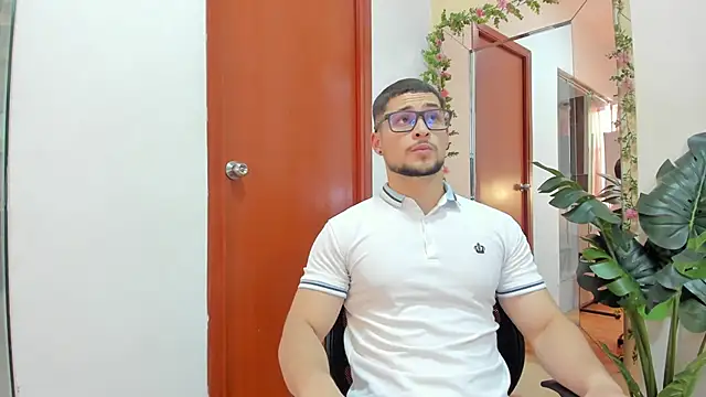 valenssio moretti online show from 02/28/26, 08:08