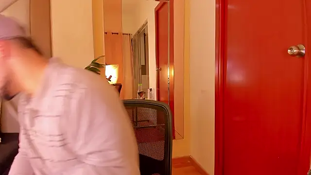 valenssio moretti online show from 03/12/26, 04:07