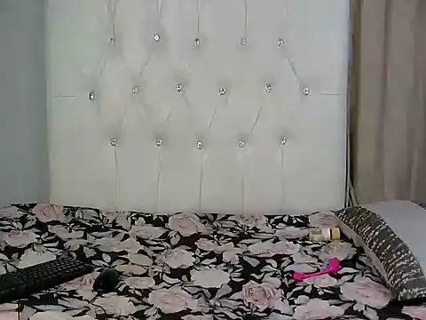 Snapshot of AfricanSquirtMachine chatting on 02/19/26, 02:19 AfricanSquirtMachine online show from 02/19/26, 02:19