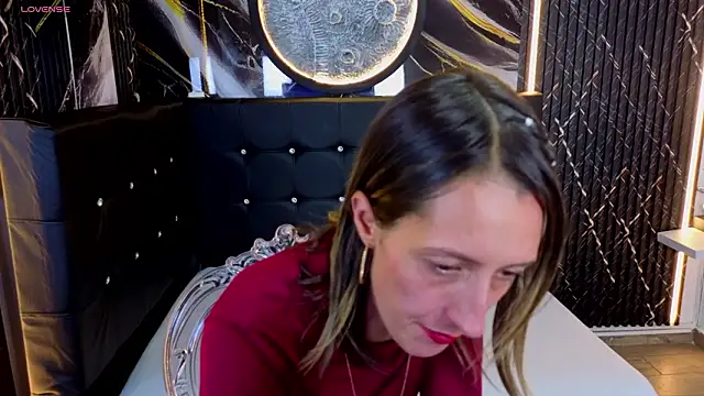 Snapshot of Karolyn_rousse chatting on 02/07/26, 12:24 Karolyn rousse online show from 02/07/26, 12:24