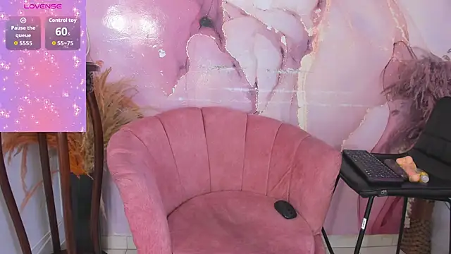 Cinnamon Sue online show from 03/27/26, 09:05