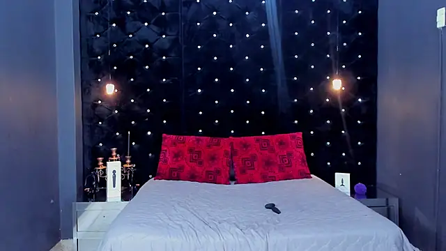 Snapshot of MiaWolton chatting on 02/10/26, 08:08 MiaWolton online show from 02/10/26, 08:08