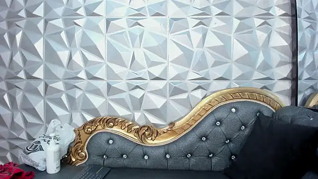 Snapshot of Carolina-Lenon chatting on 02/23/26, 07:03 Carolina-Lenon online show from 02/23/26, 07:03