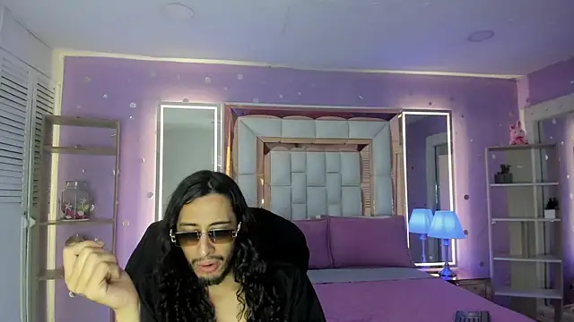 Snapshot of Goldentemptation_ chatting on 07/10/26, 08:20 Goldentemptation online show from 07/10/26, 08:20