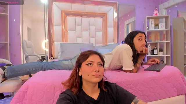 Goldentemptation  online show from 03/31/26, 07:49