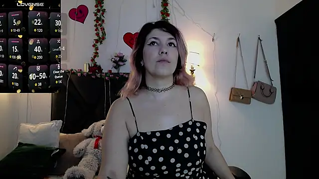 Sharma Amayra online show from 04/23/26, 07:37
