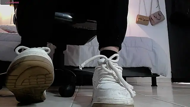 Sharma Amayra online show from 03/27/26, 07:04