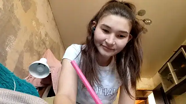 Snapshot of JessieLegend chatting on 02/05/26, 07:04 JessieLegend online show from 02/05/26, 07:04