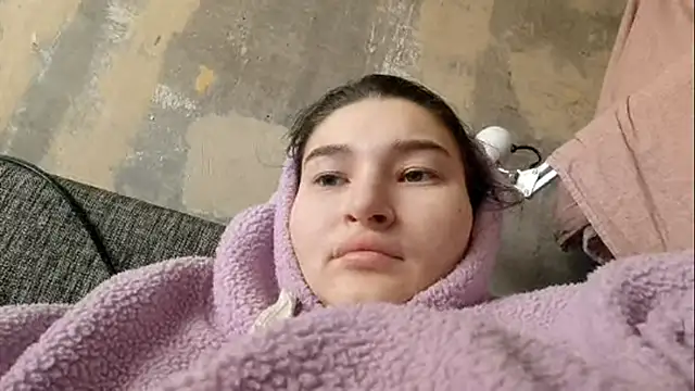 Snapshot of JessieLegend chatting on 02/06/26, 07:48 JessieLegend online show from 02/06/26, 07:48