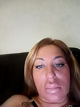 MiaMooly online show from 01/10/26, 04:57