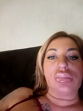 MiaMooly online show from 01/18/26, 09:29