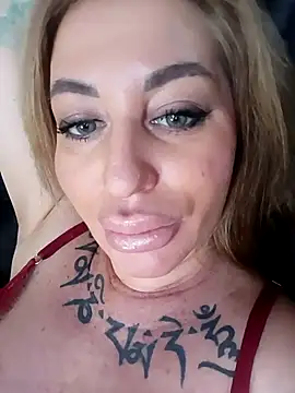 MiaMooly online show from 02/15/26, 10:36