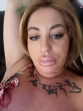 MiaMooly online show from 02/28/26, 01:22